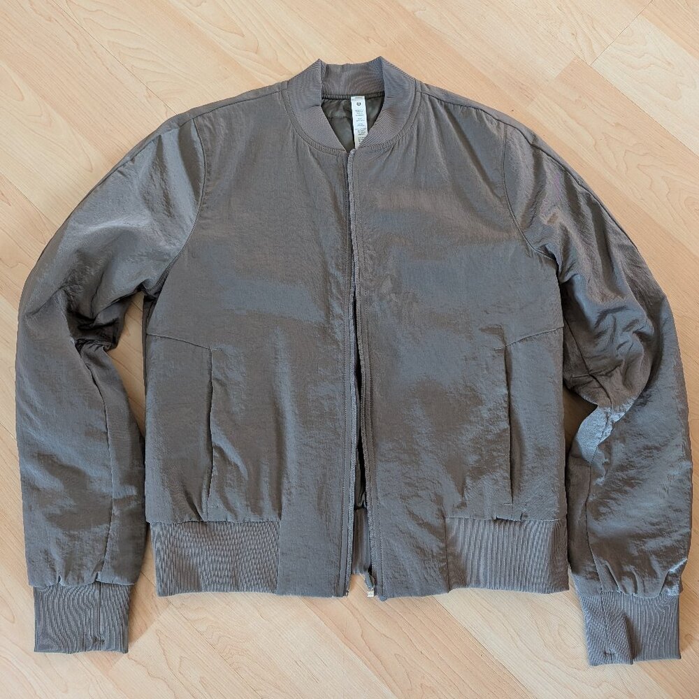 Lululemon Non-Stop Bomber Jacket Sz 6